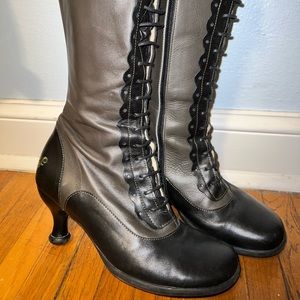 John Fluevog Steampunk Soft Leather Lace-Up Boots Size 8 Excellent Condition
